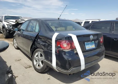 2008 Volkswagen Jetta S из США, поврежденный, VIN 133271